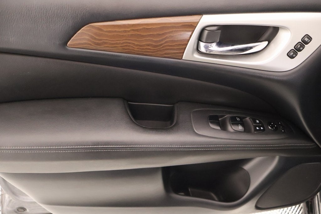 2018 Nissan Pathfinder Platinum