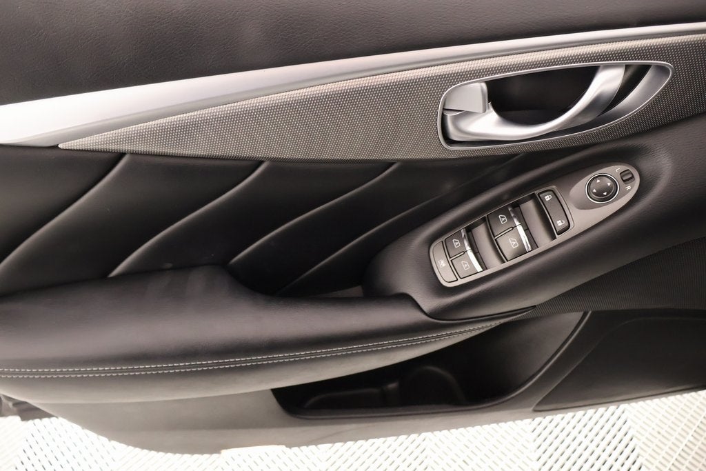 2015 INFINITI Q50 Premium