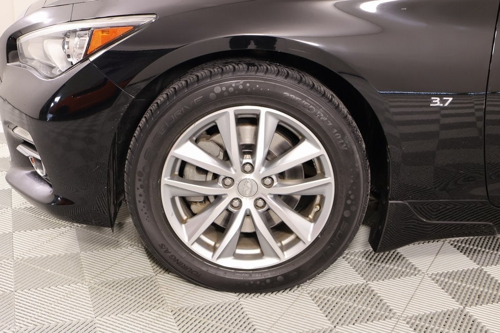 2015 INFINITI Q50 Premium