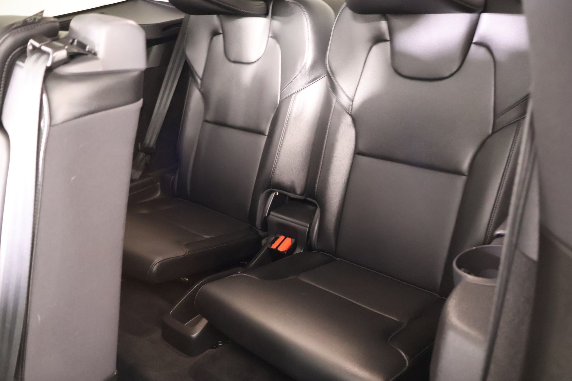 2021 Volvo XC90 T5 Momentum