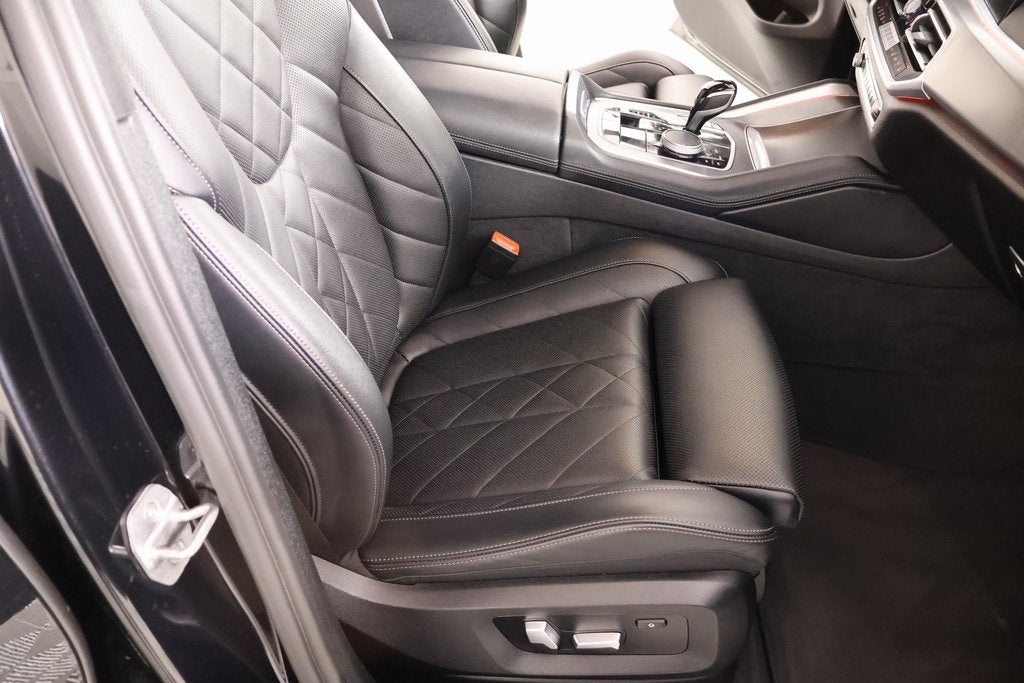 2023 BMW X6 xDrive40i