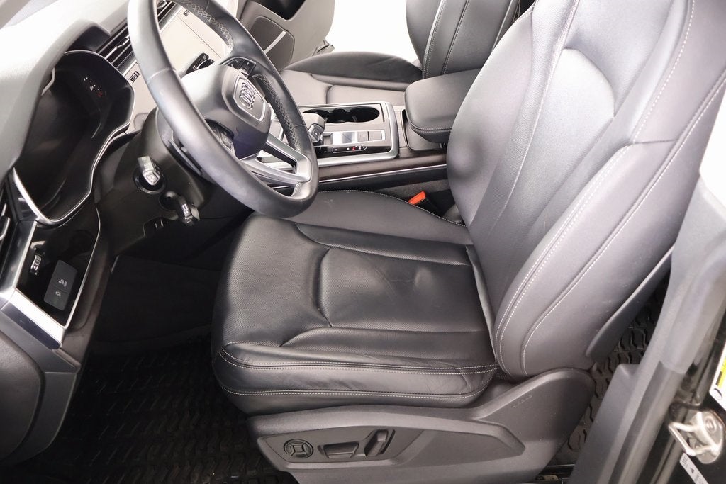 2022 Audi Q8 55 Premium Plus quattro