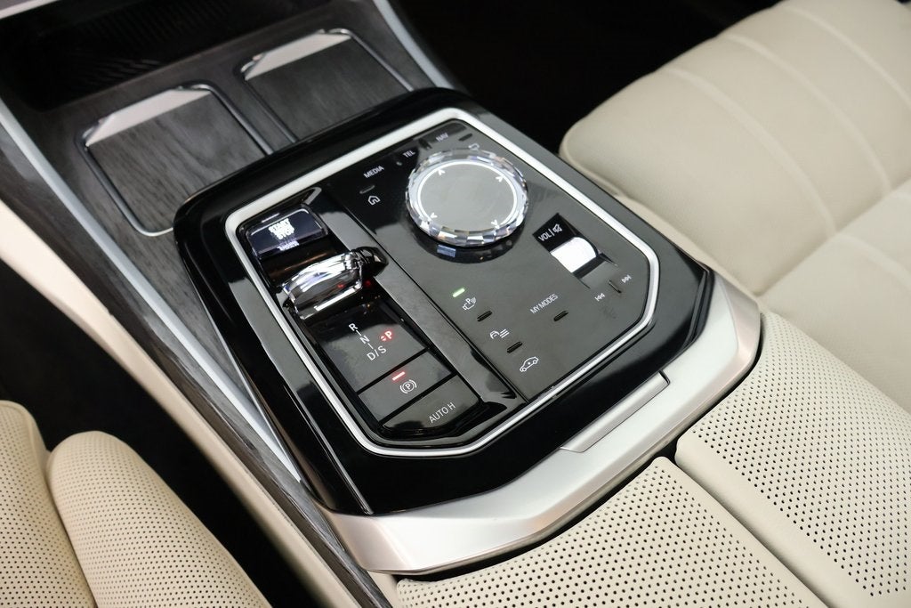 2024 BMW 7 Series 760i xDrive M Sport PRO