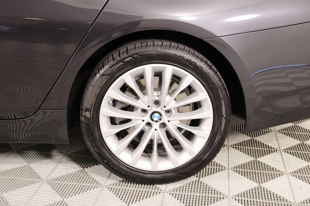 2023 BMW 5 Series 530i