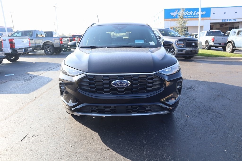 2026 Ford Escape ST-Line Elite