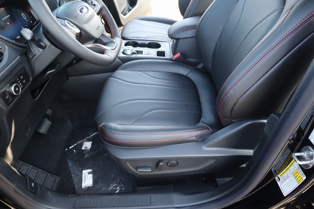 2026 Ford Escape ST-Line Elite