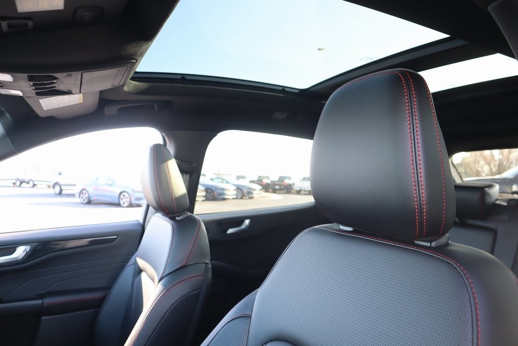 2026 Ford Escape ST-Line Elite