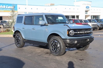2025 Ford Bronco Outer Banks