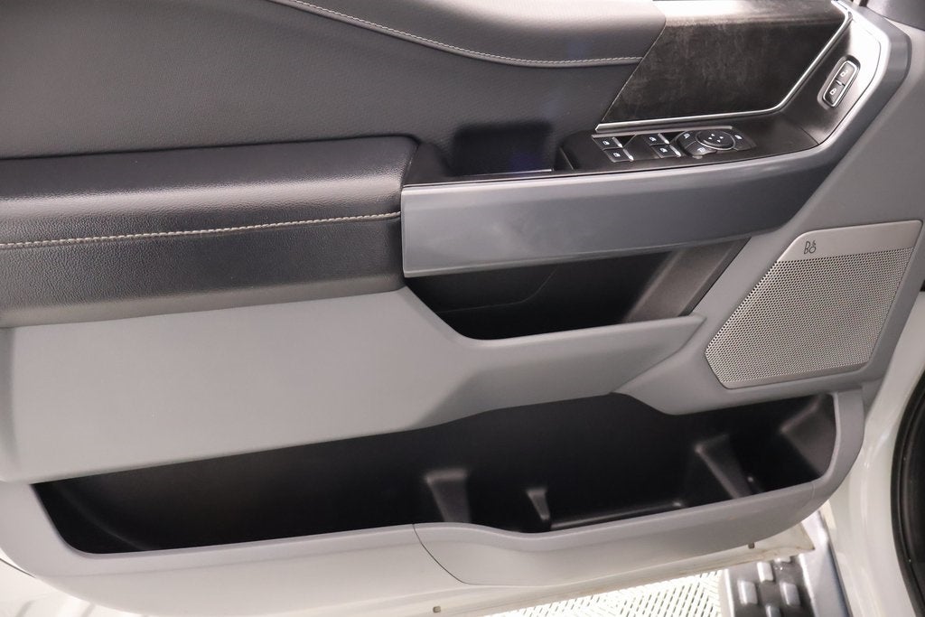 2024 Ford F-150 Lightning Flash