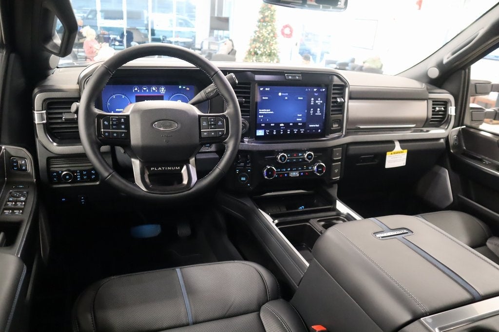2026 Ford Super Duty F-350 DRW Platinum