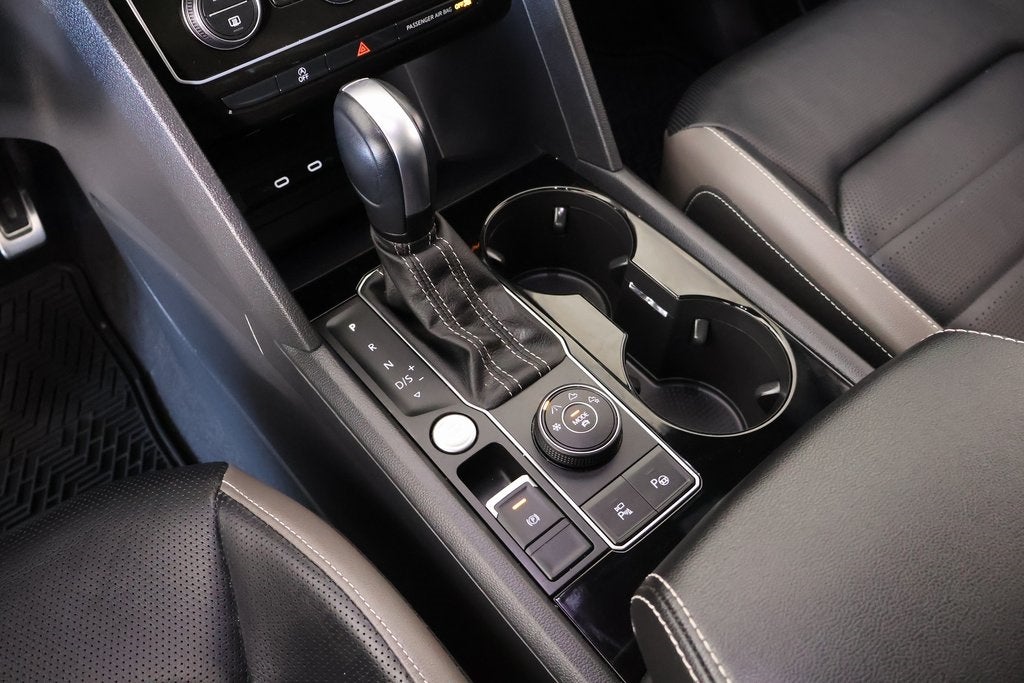 2023 Volkswagen Atlas Cross Sport 3.6L V6 SEL Premium R-Line