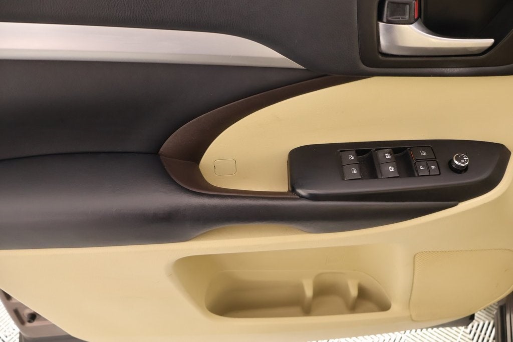 2019 Toyota Highlander Base