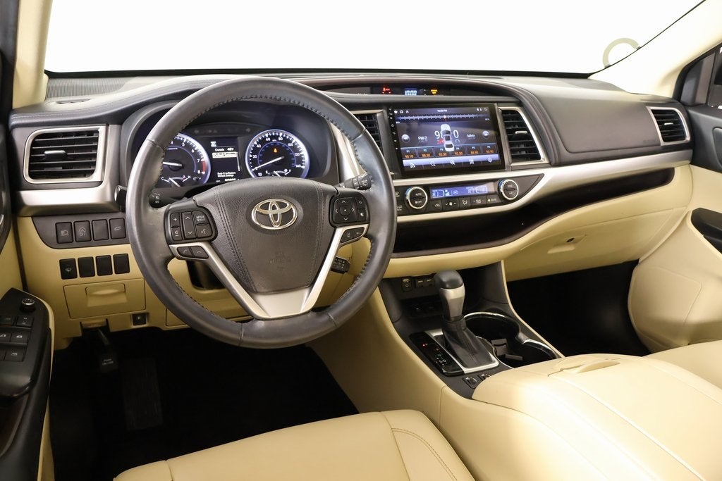 2019 Toyota Highlander Base