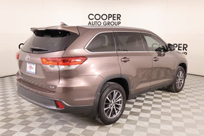 2019 Toyota Highlander Base