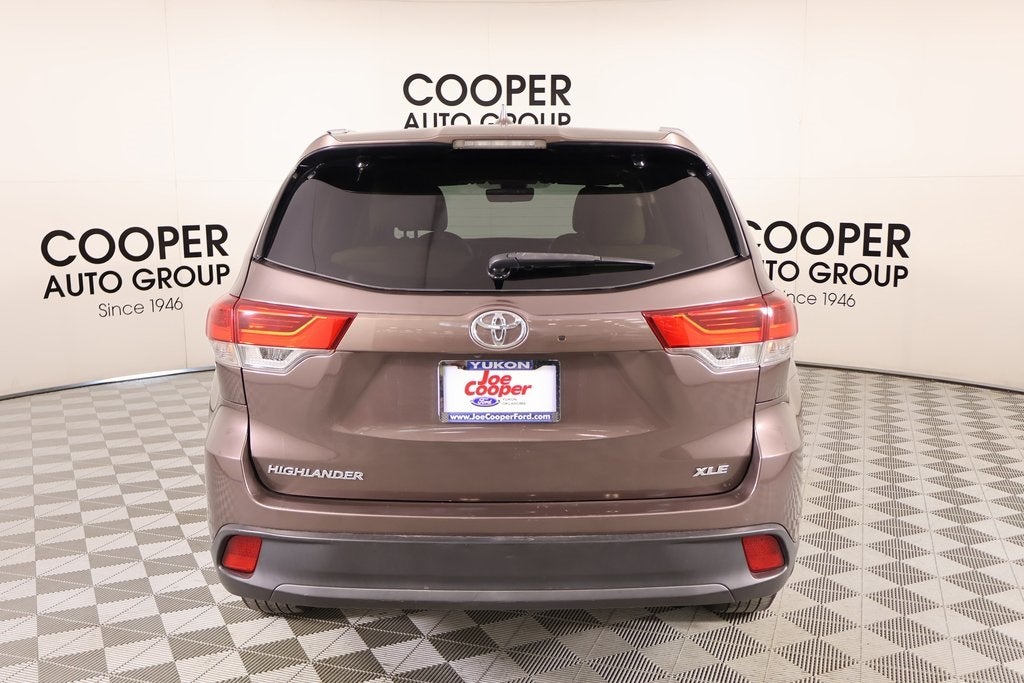 2019 Toyota Highlander Base