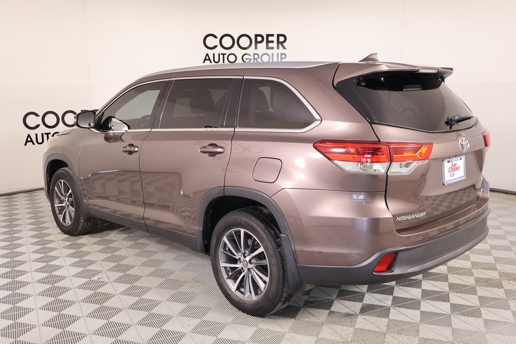 2019 Toyota Highlander Base