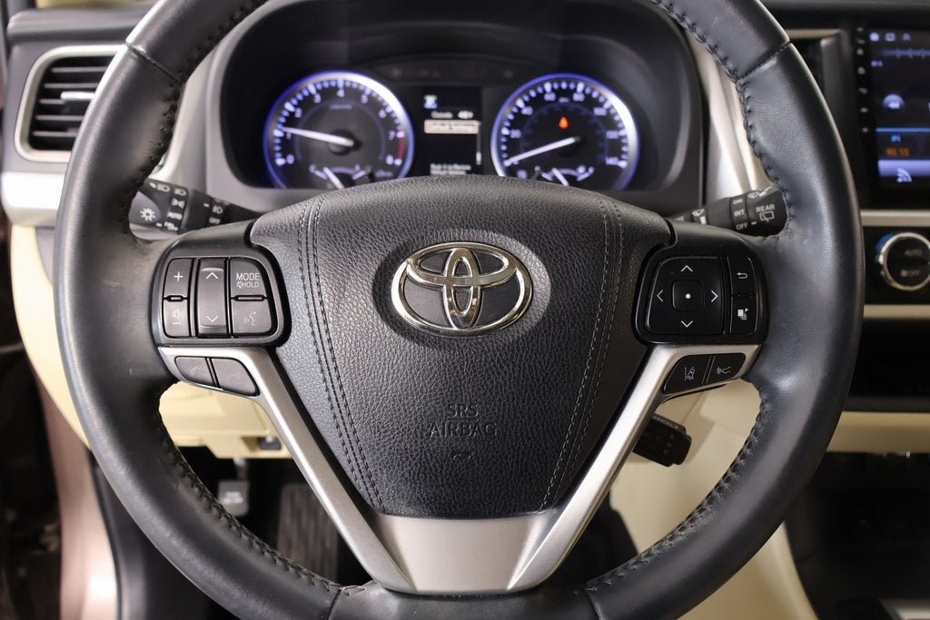 2019 Toyota Highlander Base