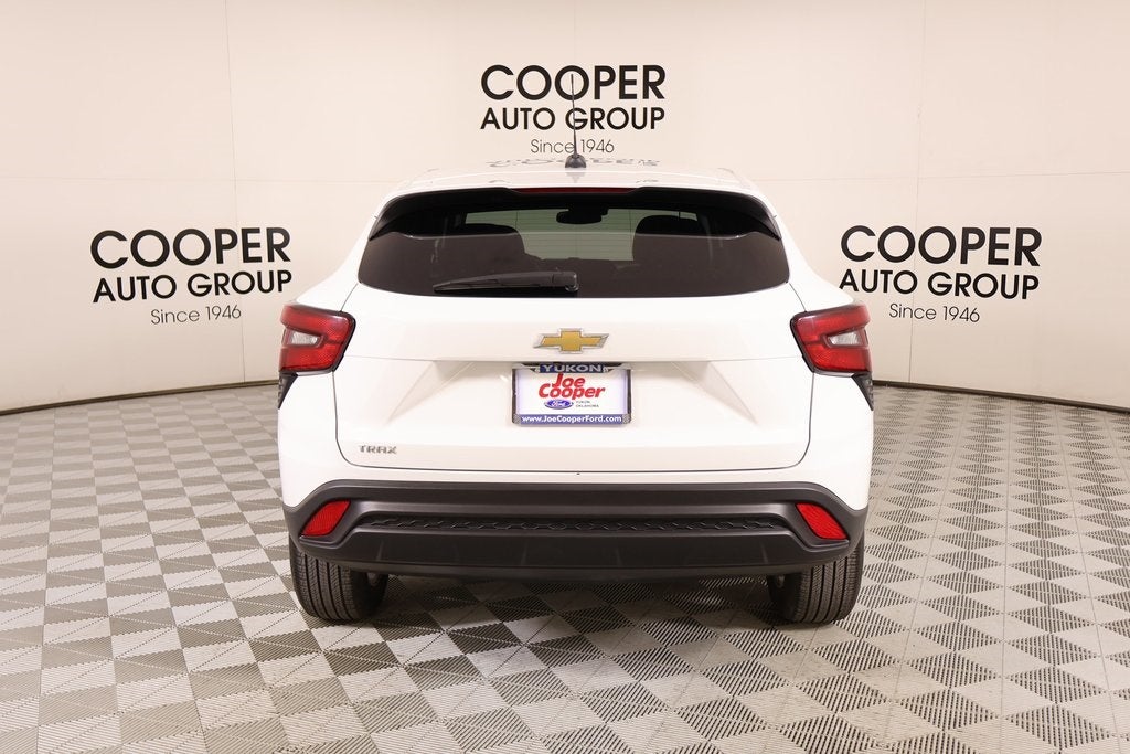 2025 Chevrolet Trax LS