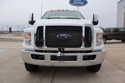 2025 Ford F-750SD Base