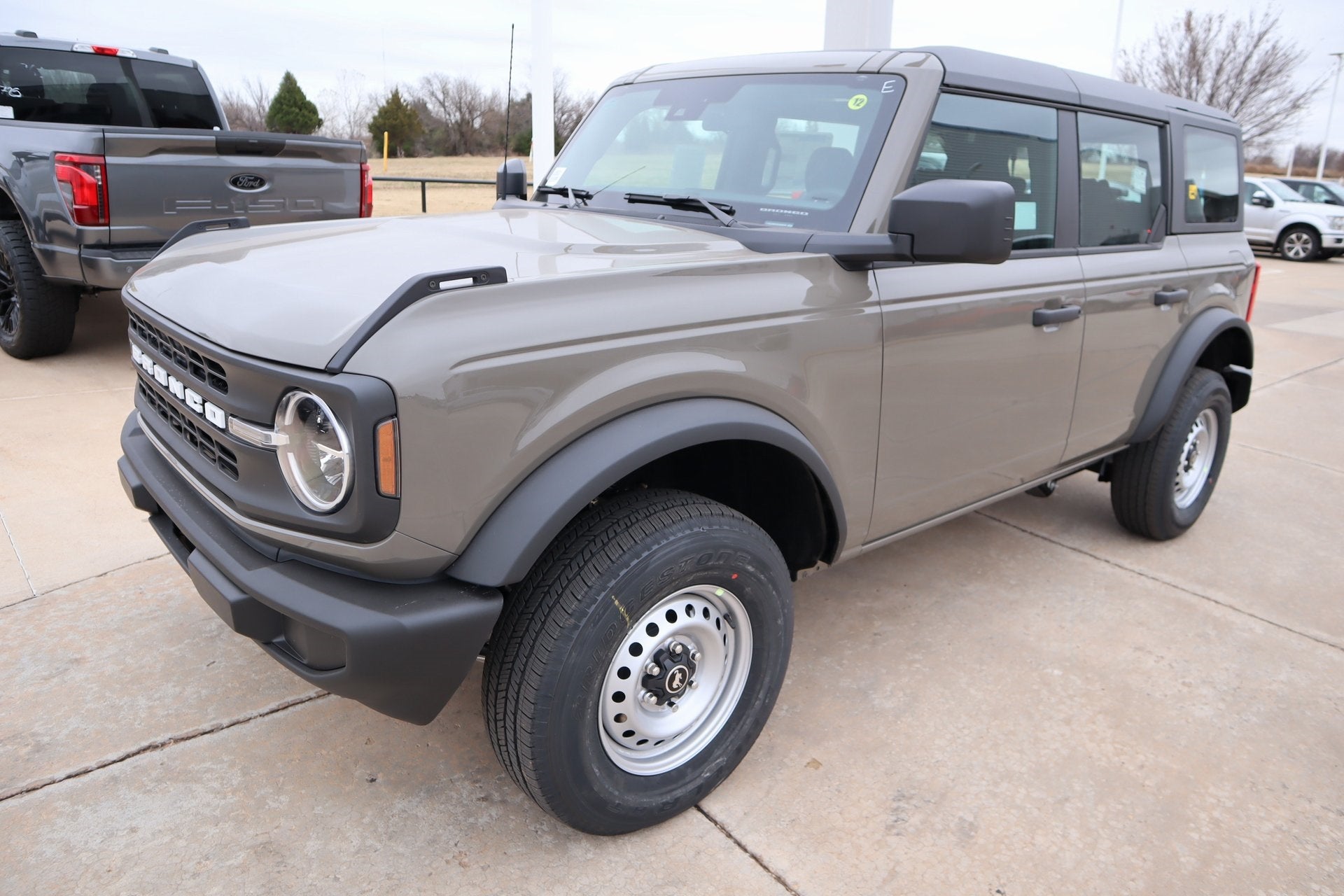 2025 Ford Bronco Base