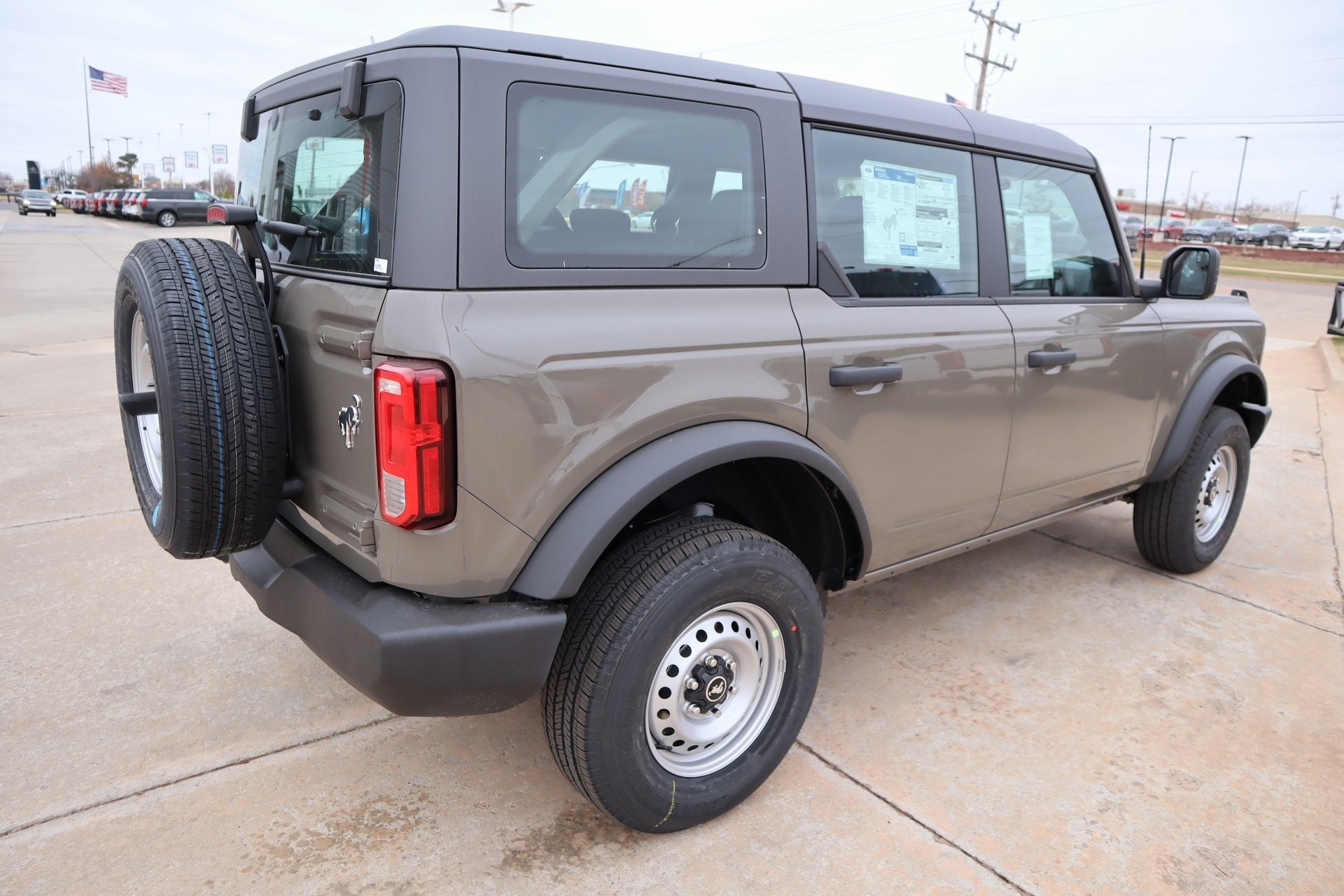 2025 Ford Bronco Base