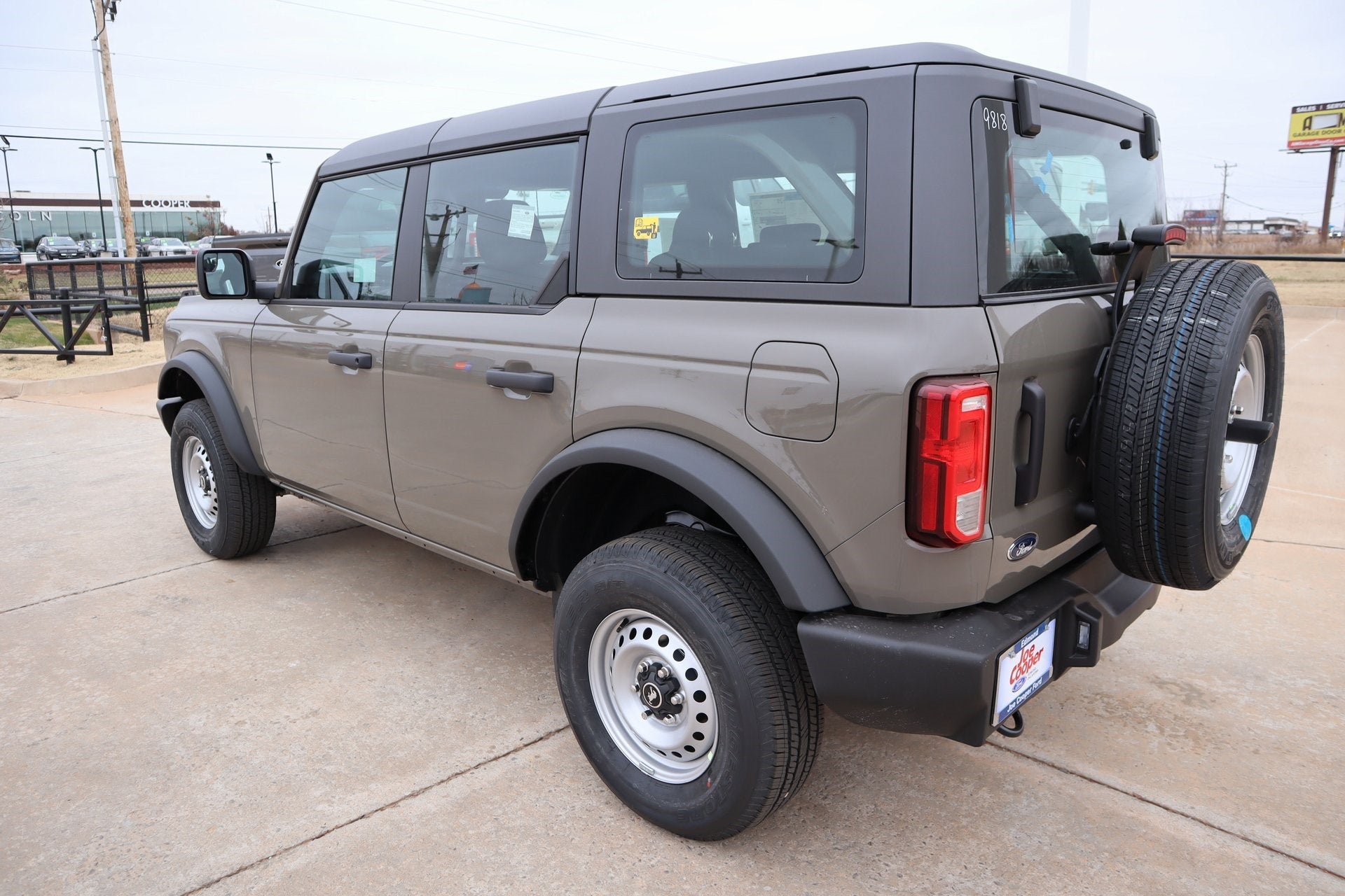 2025 Ford Bronco Base