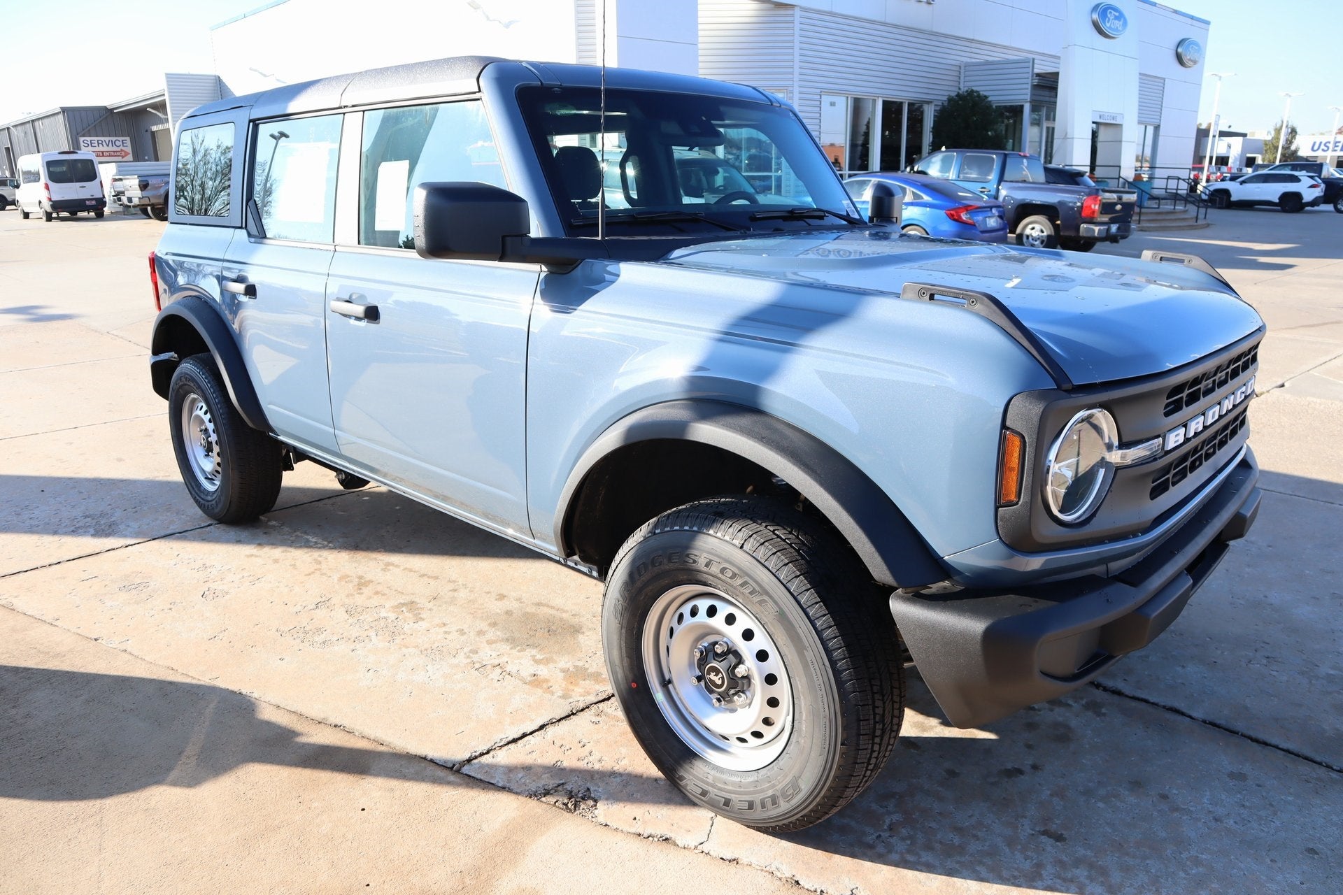 2025 Ford Bronco Base