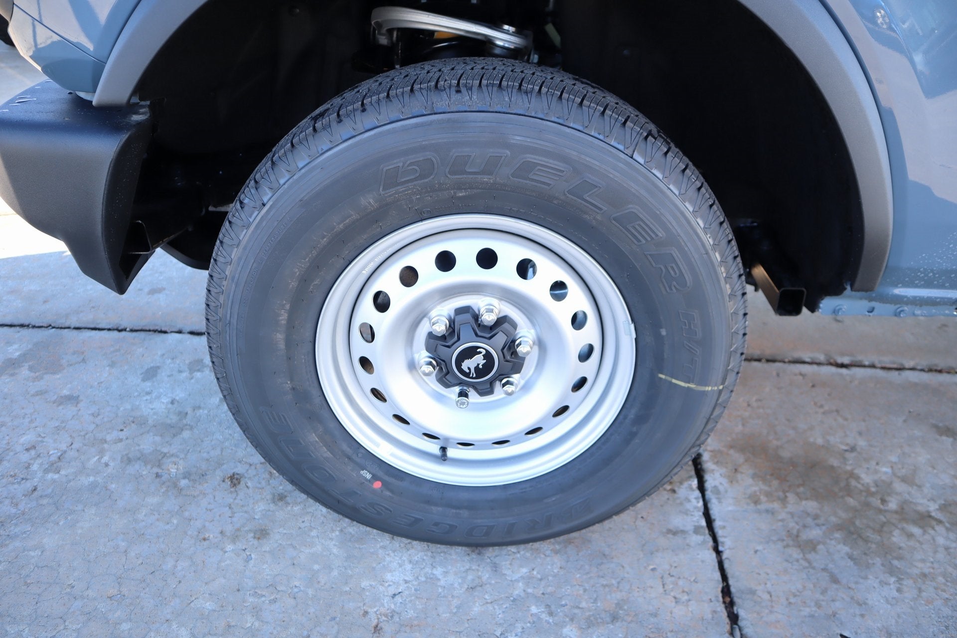 2025 Ford Bronco Base