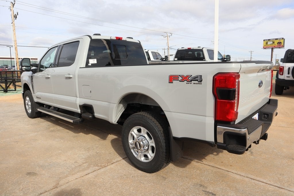 2026 Ford Super Duty F-350 SRW XLT