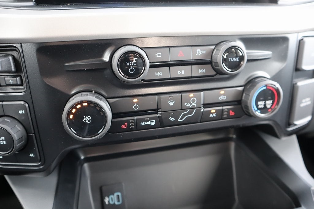 2026 Ford Super Duty F-350 SRW XLT