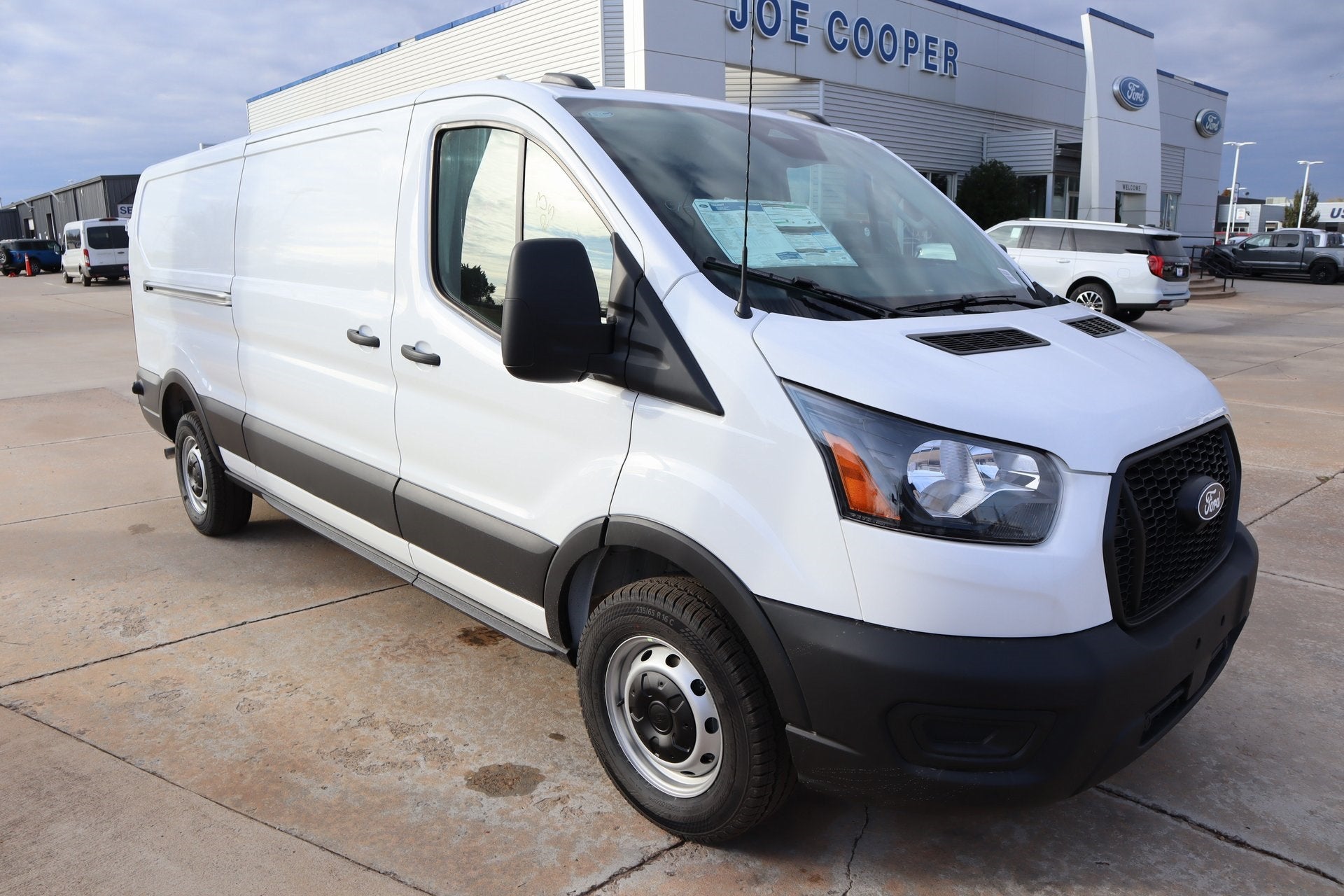 2026 Ford Transit Cargo Van Base