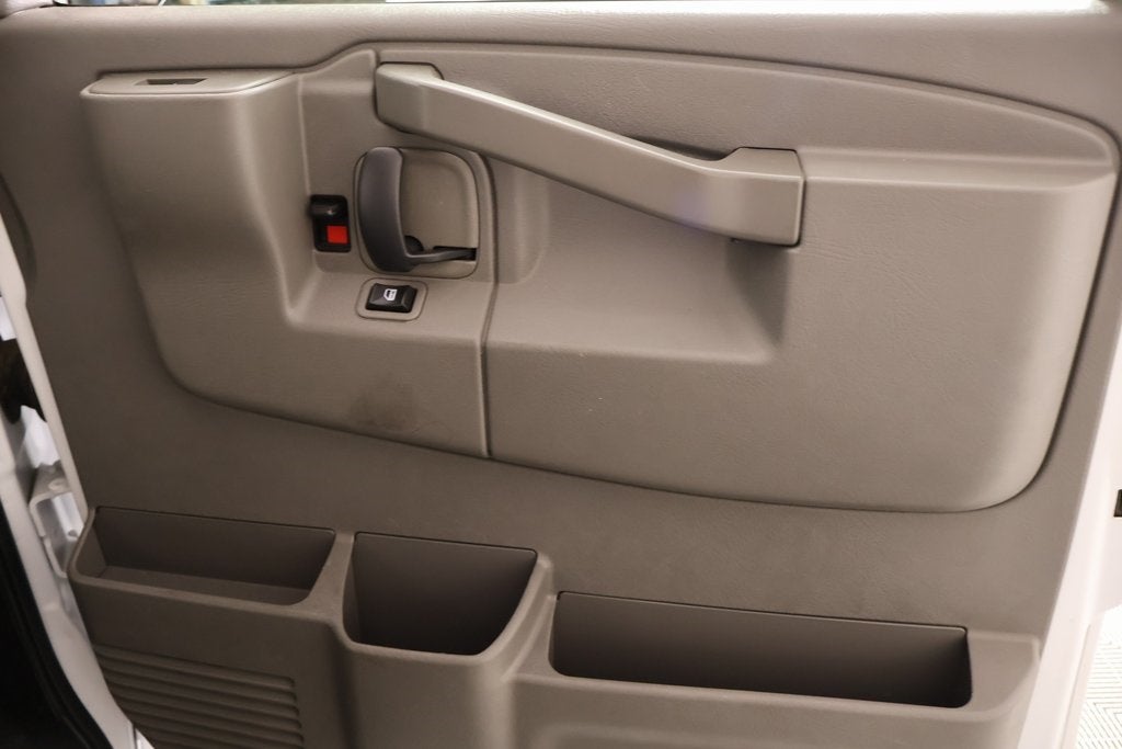 2020 Chevrolet Express Passenger LS Passenger