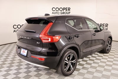 2023 Volvo XC40 B4 Plus Bright Theme