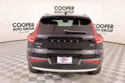 2023 Volvo XC40 B4 Plus Bright Theme