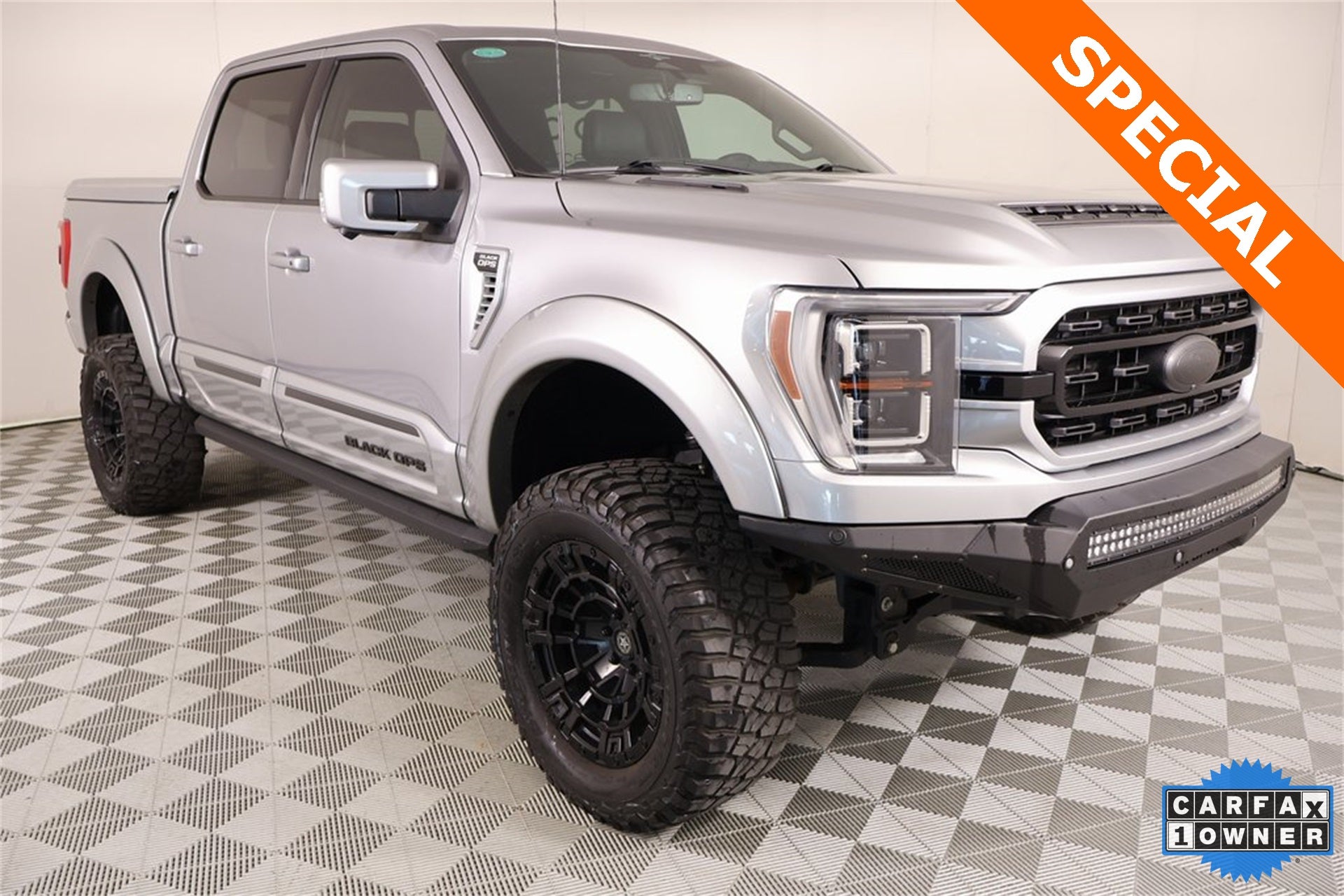 2023 Ford F-150 Lariat BLACK OPS