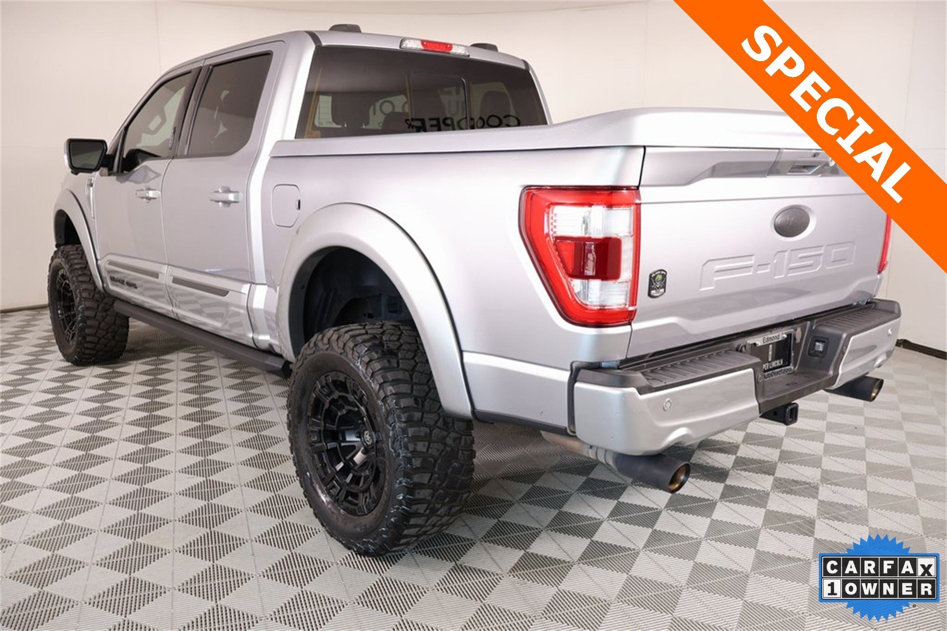 2023 Ford F-150 Lariat BLACK OPS