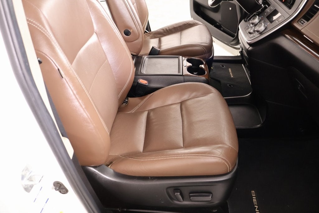 2017 Toyota Sienna Limited 7 Passenger