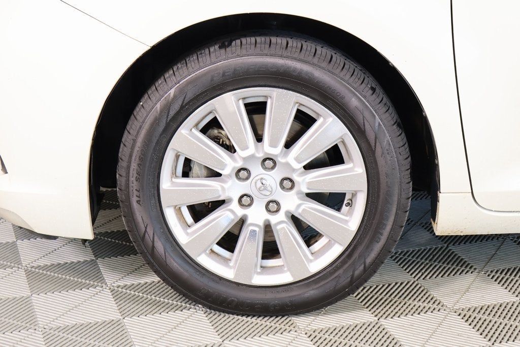 2017 Toyota Sienna Limited 7 Passenger