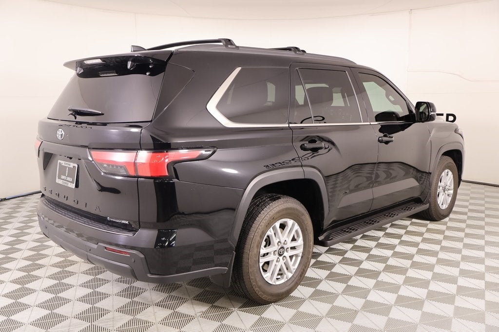 2025 Toyota Sequoia SR5