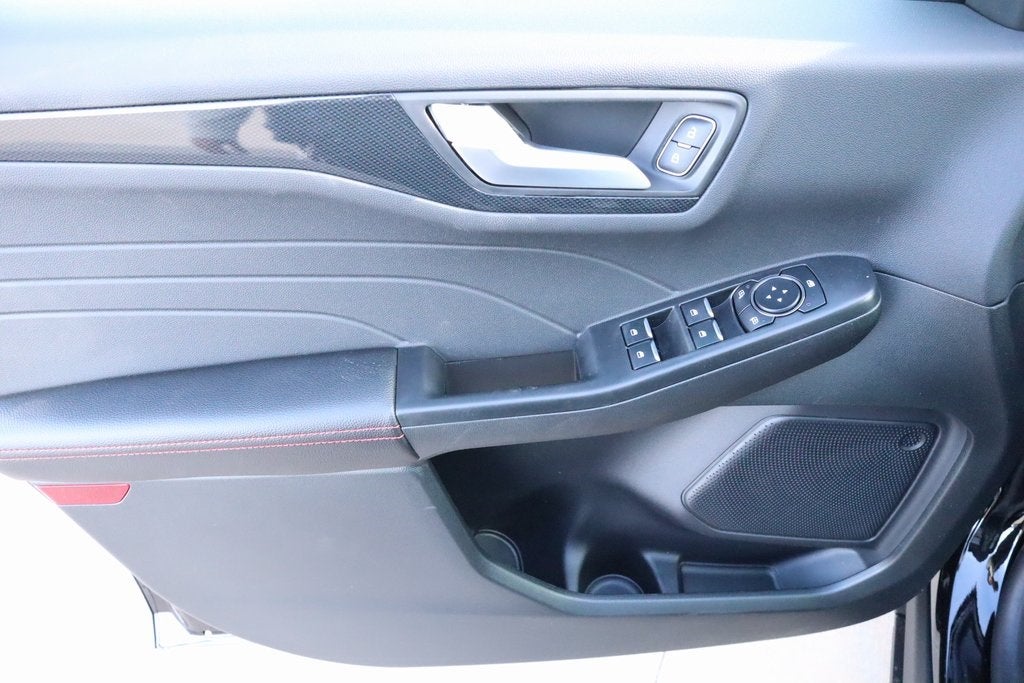 2026 Ford Escape Hybrid ST-Line Select