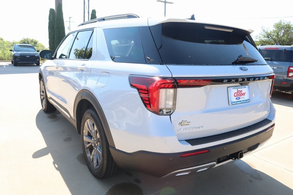 2025 Ford Explorer Active SERVICE LOANER