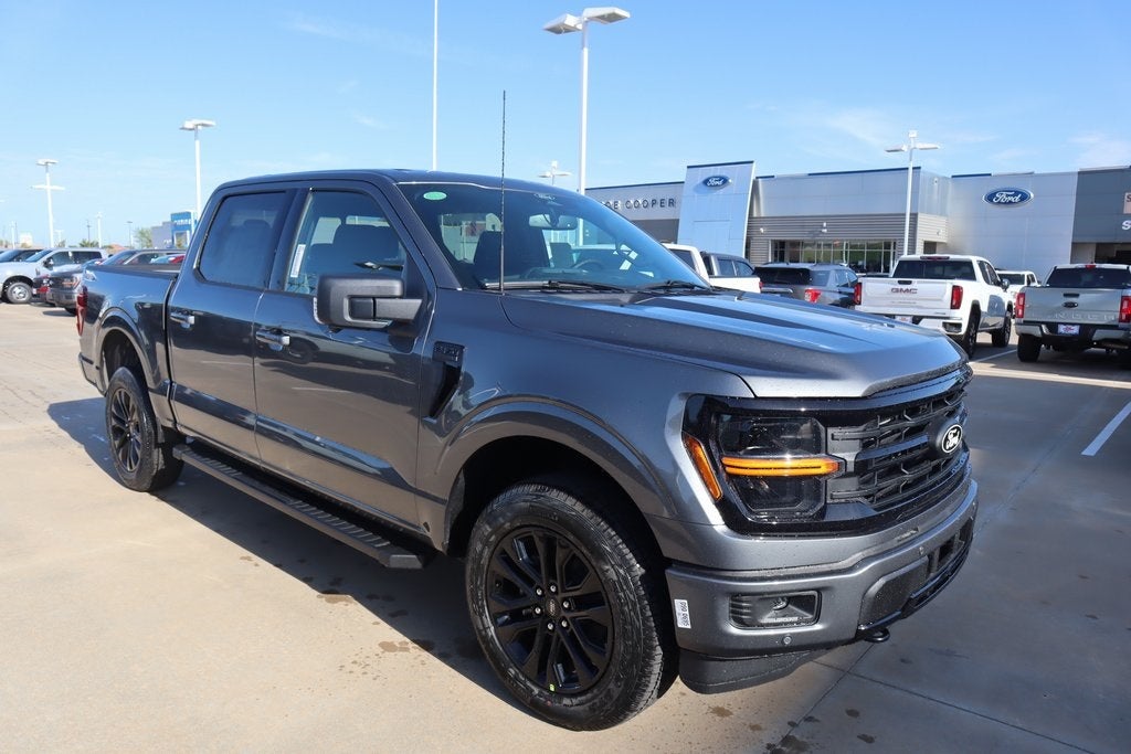 2025 Ford F-150 XLT SERVICE LOANER