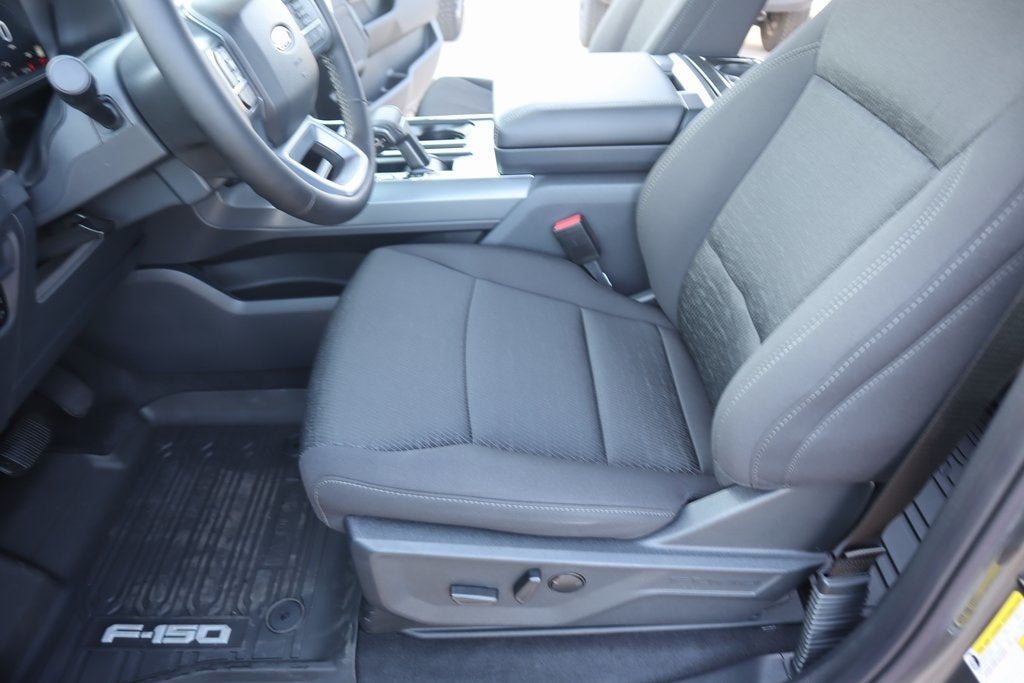 2025 Ford F-150 XLT SERVICE LOANER