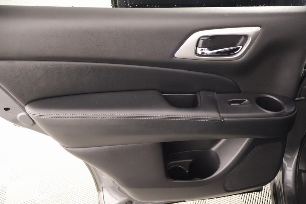 2016 Nissan Pathfinder SL Pre-Auction