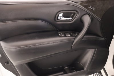 2023 INFINITI QX80 LUXE