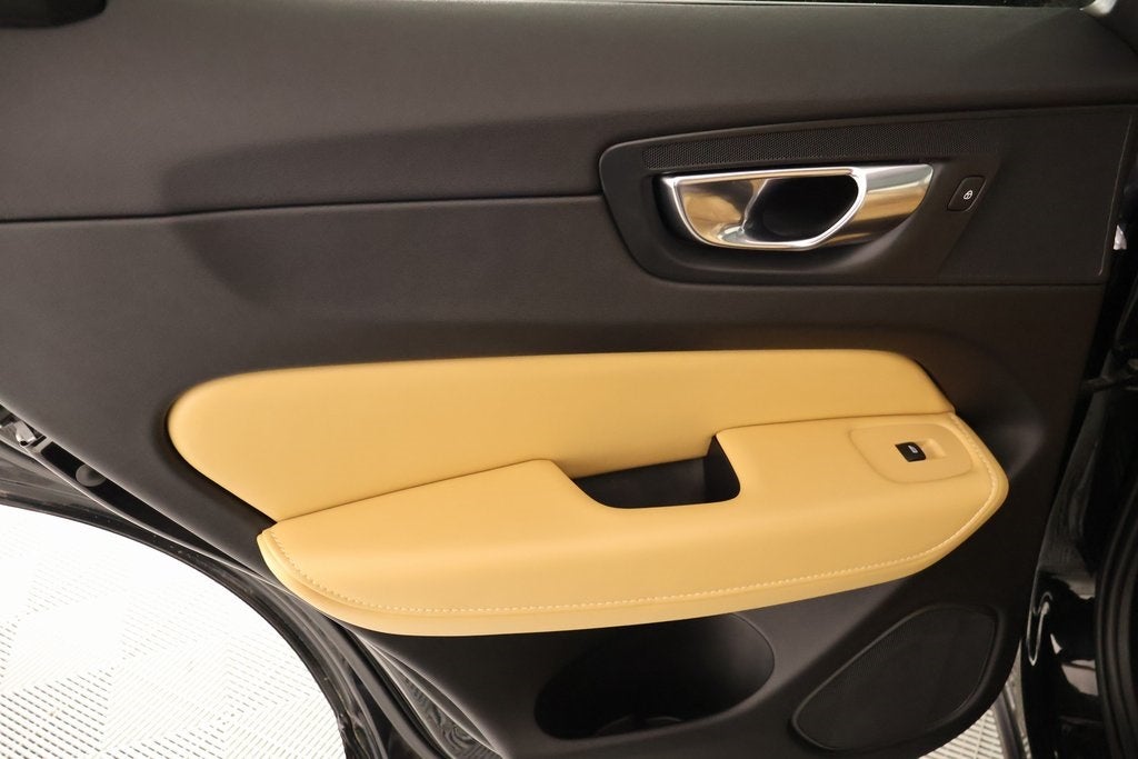 2021 Volvo XC60 T5 Inscription