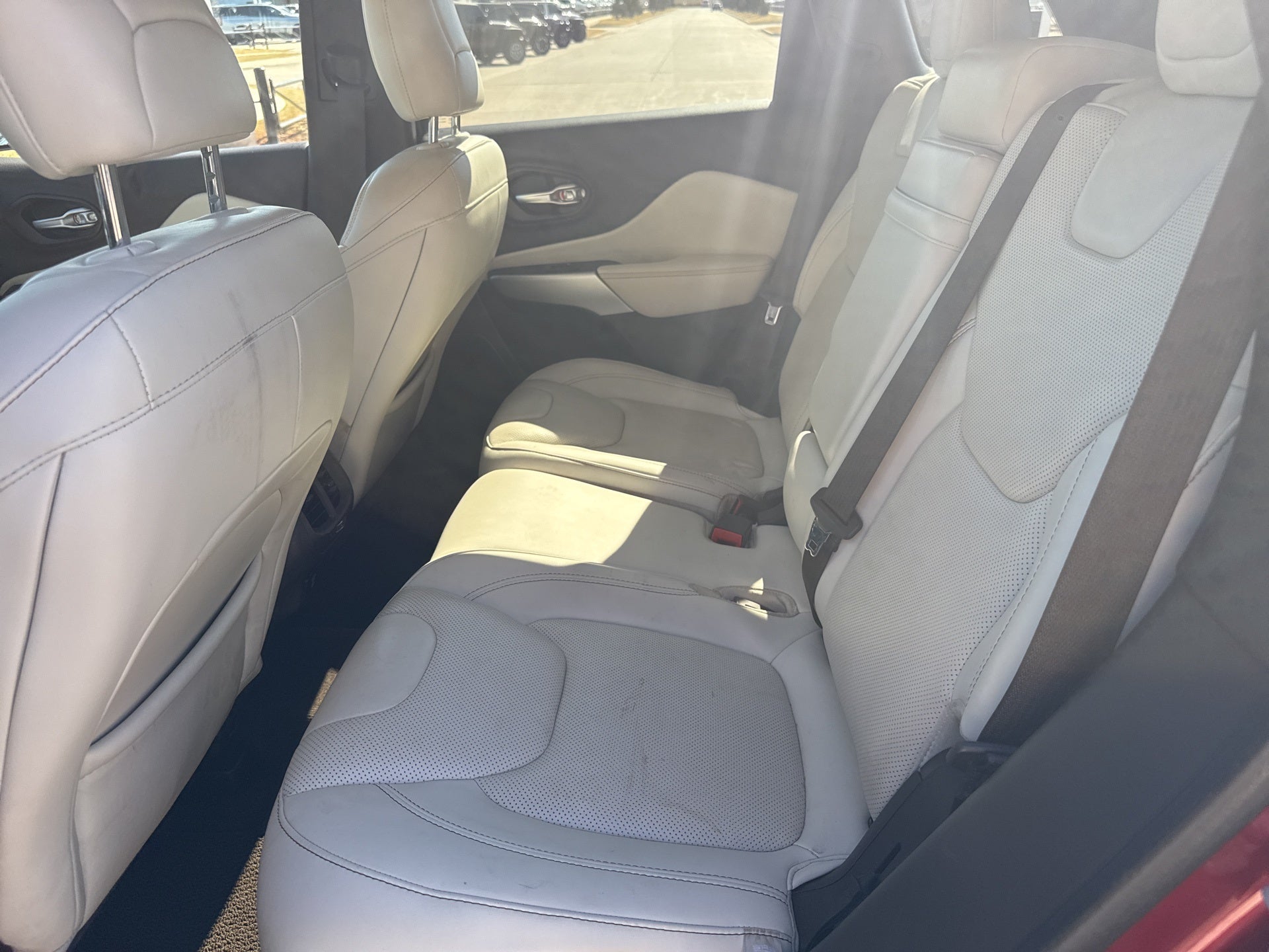 2016 Jeep Cherokee Overland