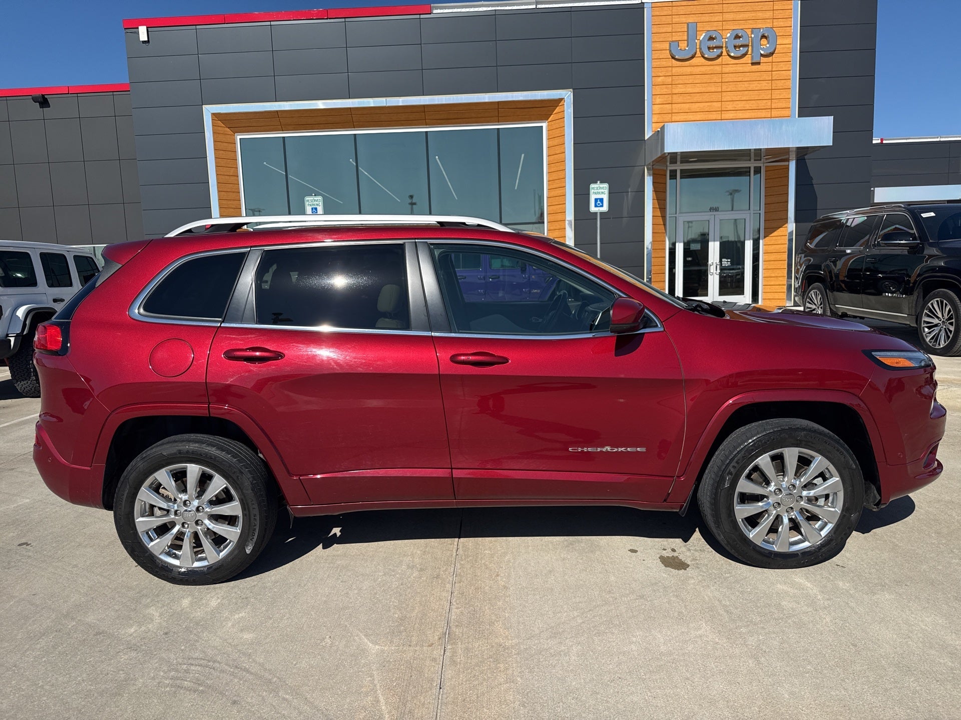 2016 Jeep Cherokee Overland