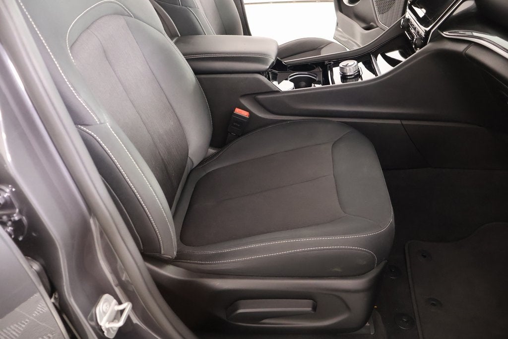 2021 Jeep Grand Cherokee L Laredo