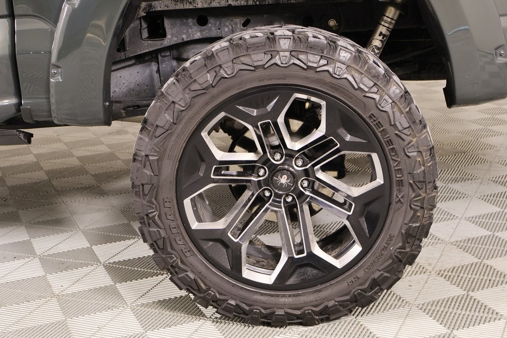 2022 Ford F-150 Lariat Black Widow